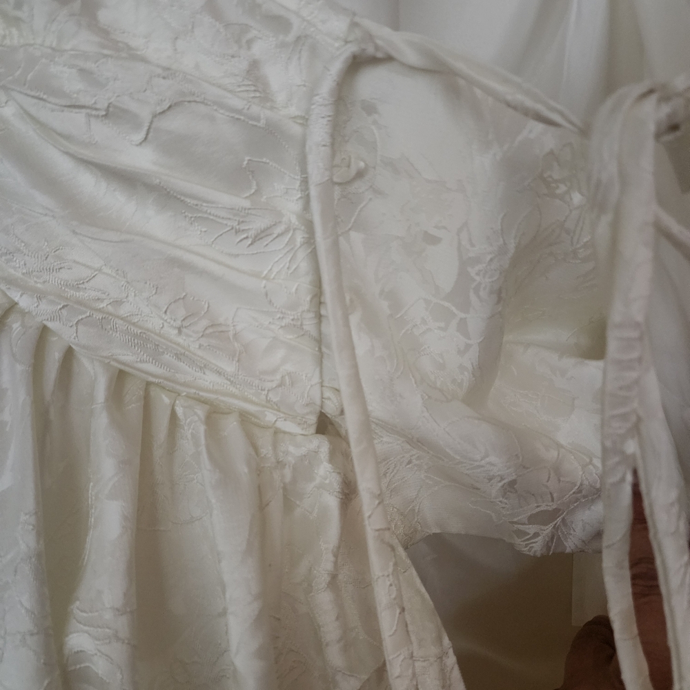 NWT.White Strapless Floral Jacquard Satin Dress. Pit To Pit 20"-22 - Picture 5 of 11